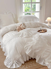 Bubble Washed Cotton Ruffle Bedding Set - White